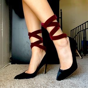 SJP Velvet Pumps - 8W